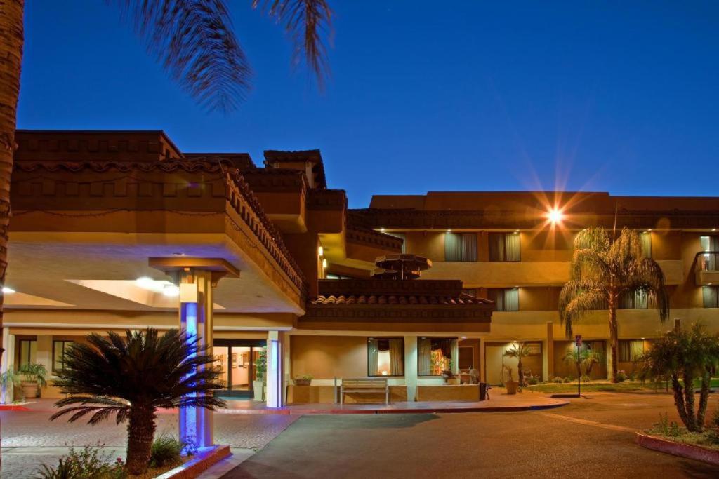 Hotel Xola Moreno Valley Exterior foto
